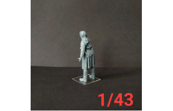 Колхозница в ватнике, фигурка