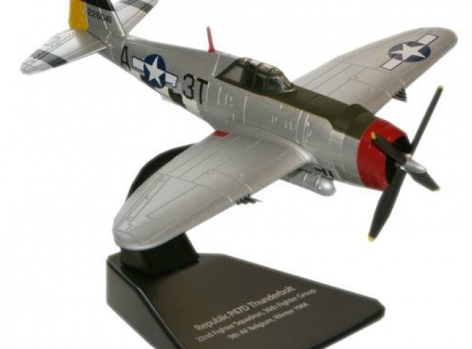 Republic P-47D Thunderbolt 1944, silver