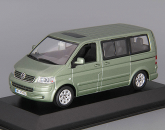 VOLKSWAGEN T5 Multivan (2003), green