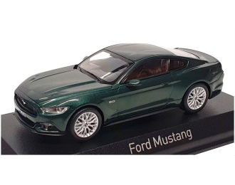 FORD Mustang Fastback 2016 Green Metallic