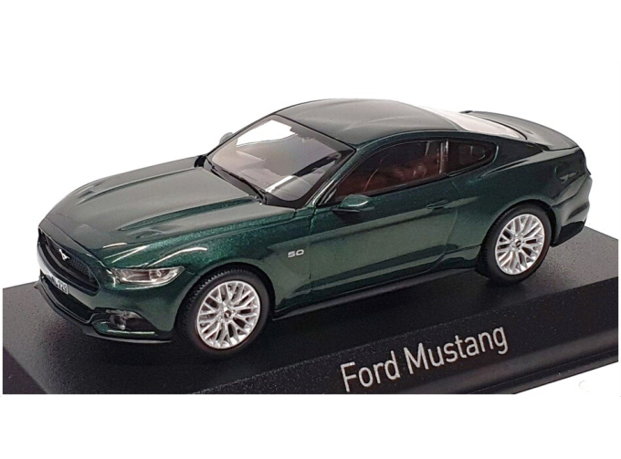 FORD Mustang Fastback 2016 Green Metallic