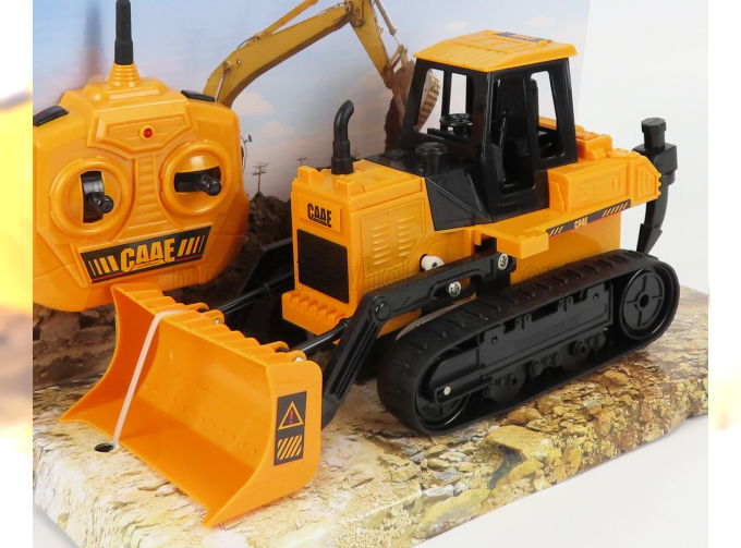 CASE-IH гусеничный бульдозер (2013), желтый / черный