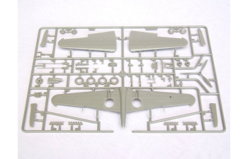 Сборная модель Американский истребитель Curtiss P-40B Warhawk (Tomahawk MKIIA)