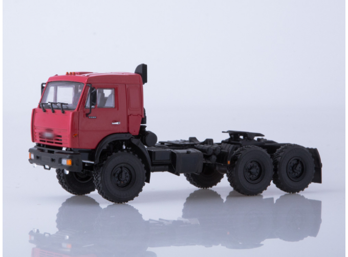 Камский грузовик 44108 седельный тягач, вишневый