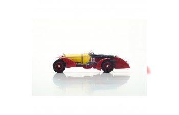 Alfa Romeo 8C #11 Winner Le Mans 1933 R. Sommer - T. Nuvolari