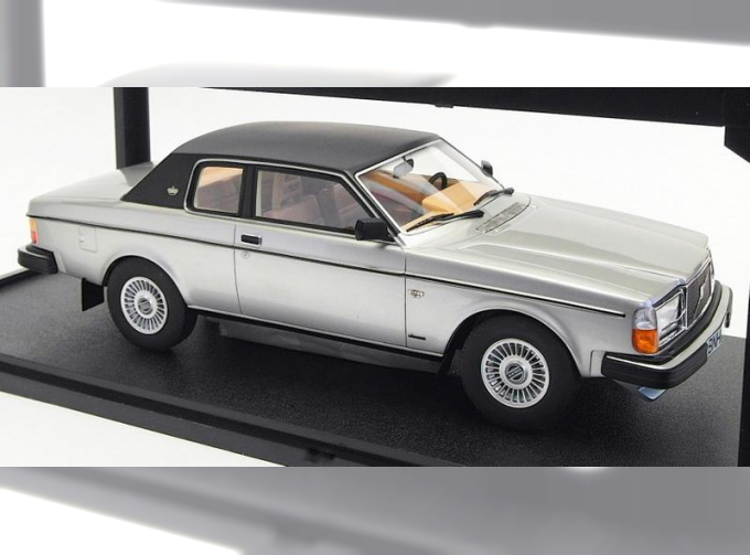 VOLVO 262C Bertone (1981), silver