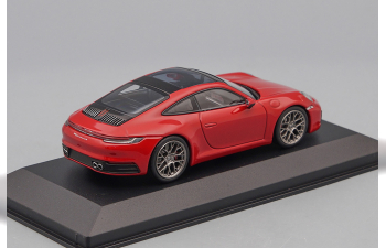 PORSCHE 911 (992) Carrera 4s (2019), red