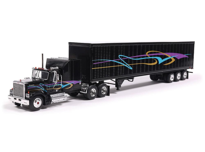 GMC General with Black Trailer (1980)