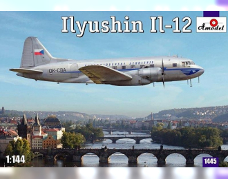 Сборная модель Советский пассажирский самолет Ил-12