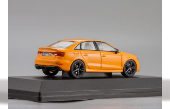 Audi RS3 Limousine (orange)