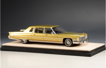 CADILLAC Fleetwood 75 Limousine (1973), Renaissance Gold Poly