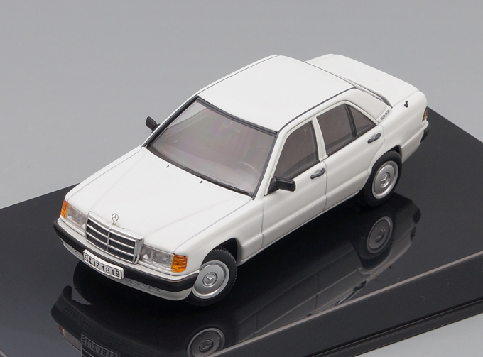 MERCEDES-BENZ 190E 2.0L (1990), arctic white