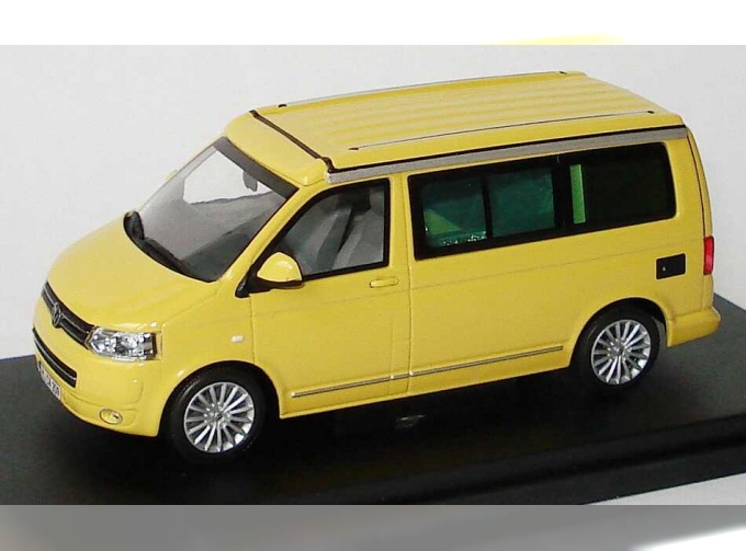 VOLKSWAGEN T5 California (2009), yellow