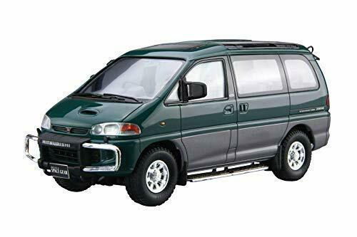 Сборная модель MITSUBISHI Delica Space Gear 96