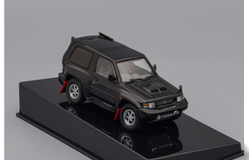 MITSUBISHI Pajero EVO, black