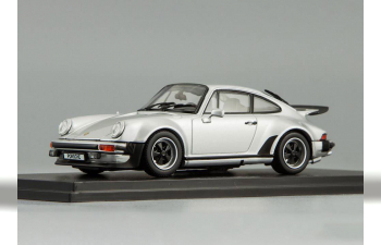 PORSCHE 911 Turbo (1975), silver