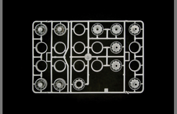 Сборная модель SCANIA 142h Tractor Truck 3-assi Canvas - Telonato (1982)
