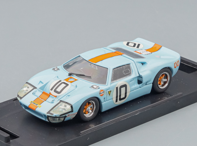 FORD GT 40 #10 Le Mans (1968), sea blue