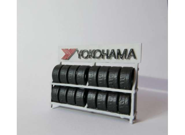 Полка с шинами Yokohama