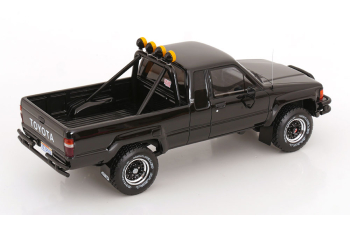 TOYOTA Hilux SR5 Pick-Up (1985), black (glossy black 202)