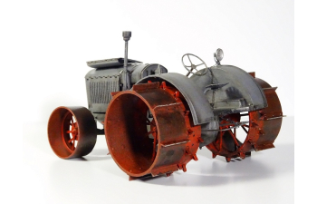 Сборная модель Трактор СХТЗ-15/30 Инсторф