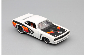 PLYMOUTH Barracuda 1970, white / black