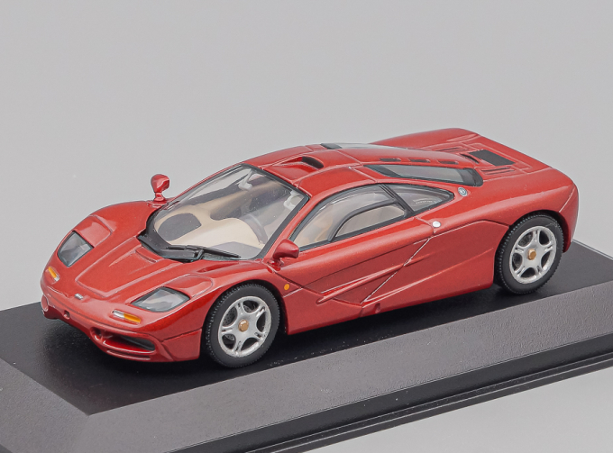 MCLAREN F1, red metallic