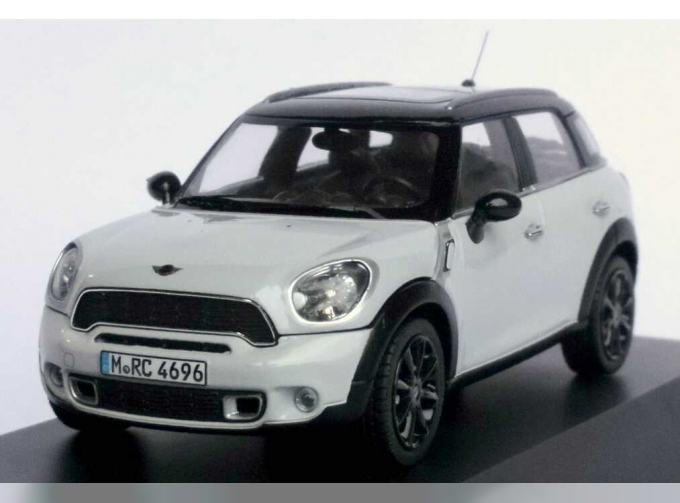 MINI Cooper S Countryman, white / black