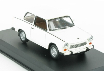 TRABANT 601 de 1980 из серии Auto Plus La Collection