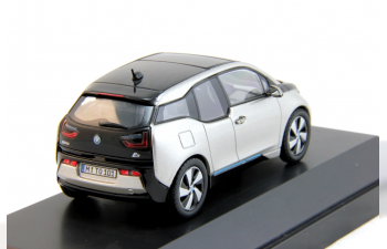 BMW i3 (I01) electric car, andersit silver