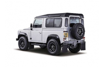 LAND ROVER Defender 90 (2015), silver