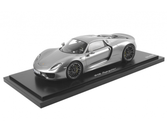 PORSCHE 918 Spyder Street, grey