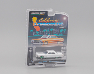 (Greenlight!) CADILLAC Sedan deVille 1972, white / green