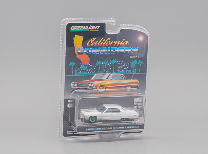(Greenlight!) CADILLAC Sedan deVille 1972, white / green