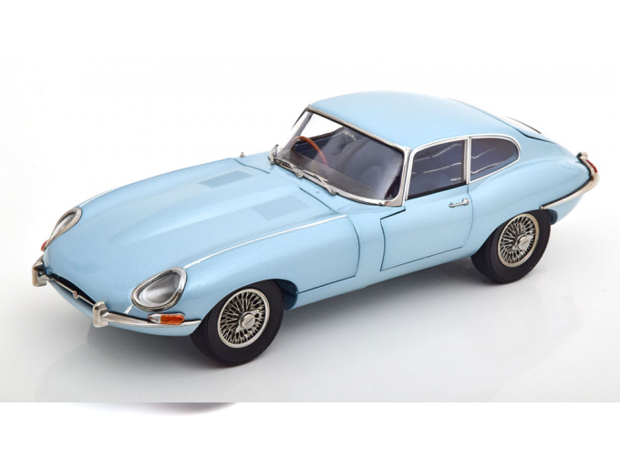 JAGUAR E-Type Coupe RHD (1961), hellblau-metallic