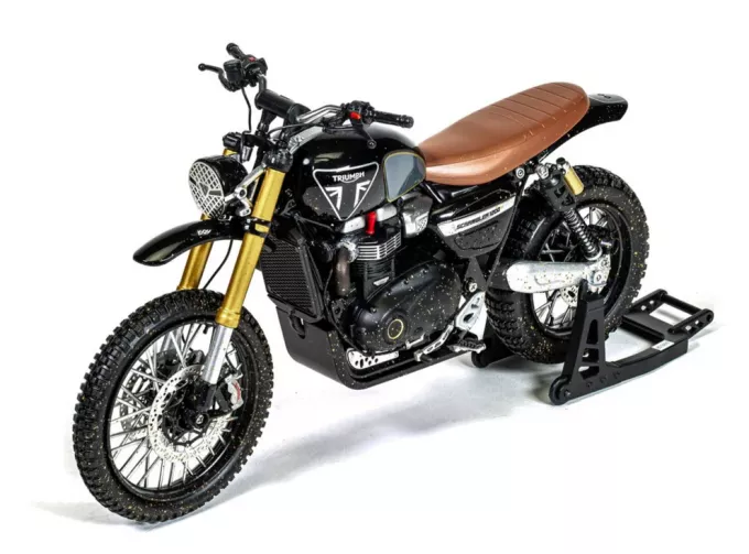 TRIUMPH Scrambler 1200XE (2019), black/brown