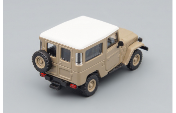 TOYOTA Land Cruiser J4, dunebeige / white