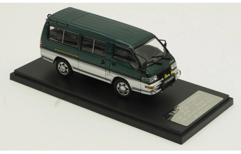 MITSUBISHI Delica Van (1986), green metallic / silver