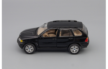 BMW X5 4.4i, black