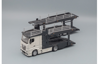 MERCEDES-BENZ Actros, beige / black