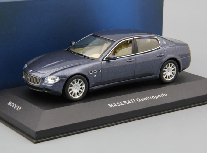 MASERATI Quattroporte (2004), lavender