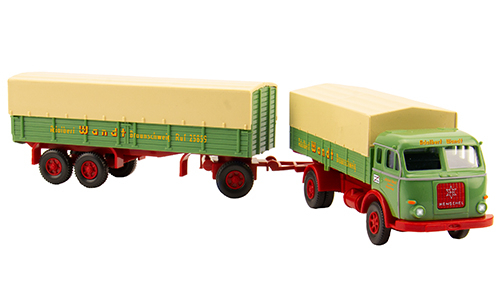 Henschel Pritschenhängerzug Wandt