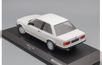 BMW 323I E30 (1982), white