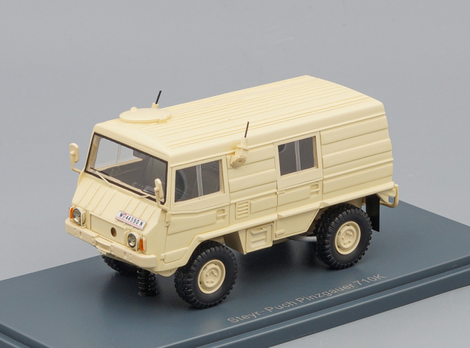 STEYR Puch Pinzgauer 710K 4х4 (1960), beige