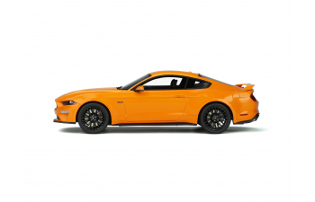 Ford Mustang 2019 (yellow)