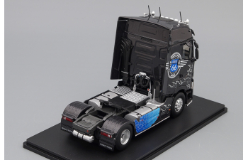 RENAULT T520 High с люстрой "ROUTE 66" 2019