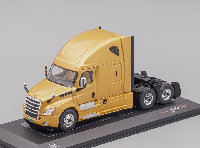 FREIGHTLINER Cascadia Tractor Truck 3-assi (2018), gold metallic