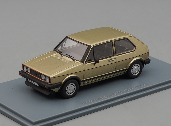 VOLKSWAGEN Golf 1 GTI (1983), biege metallic