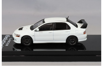 MITSUBISHI Lancer Evolution Viii With Engine (2000), white