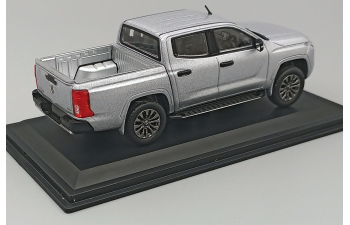 MITSUBISHI Triton (2023), silver